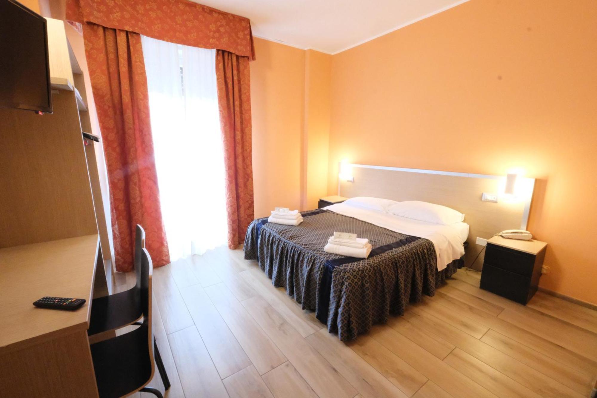 Hotel Lugano — Photos 3