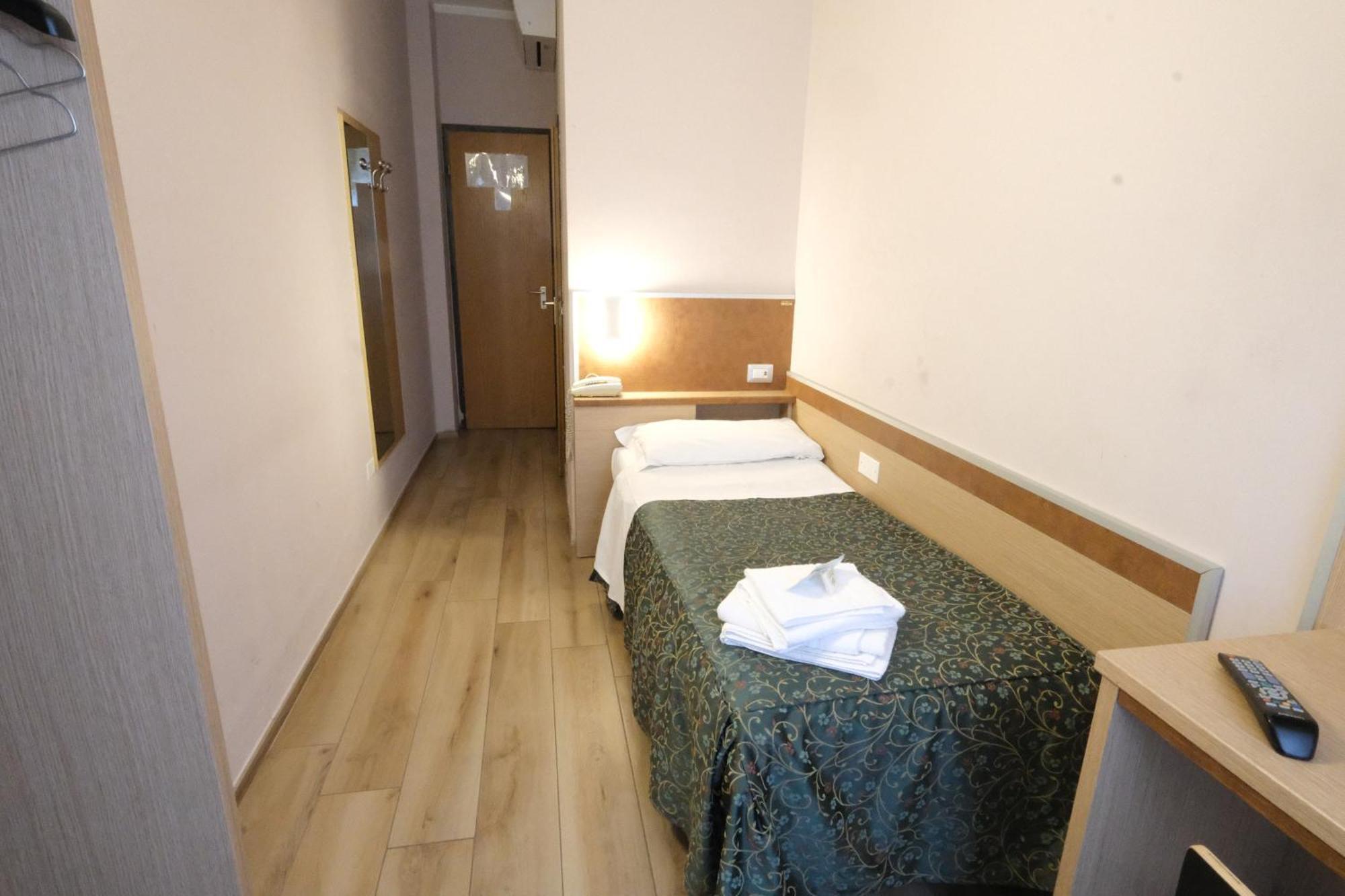Hotel Lugano, Milan
